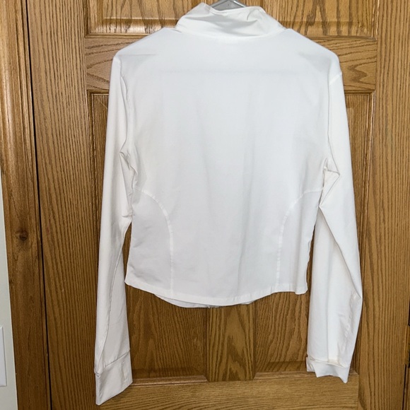 White sporty zip up, worn once. From Amazon size XL but fits like a L. - Picture 2 of 4